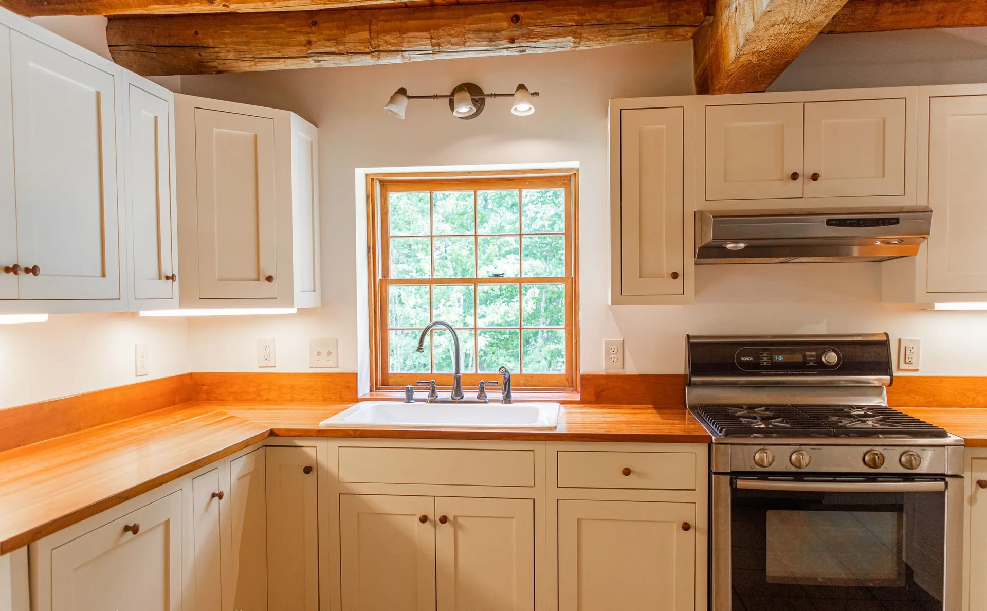 18 Welch Road Canterbury NH 03224