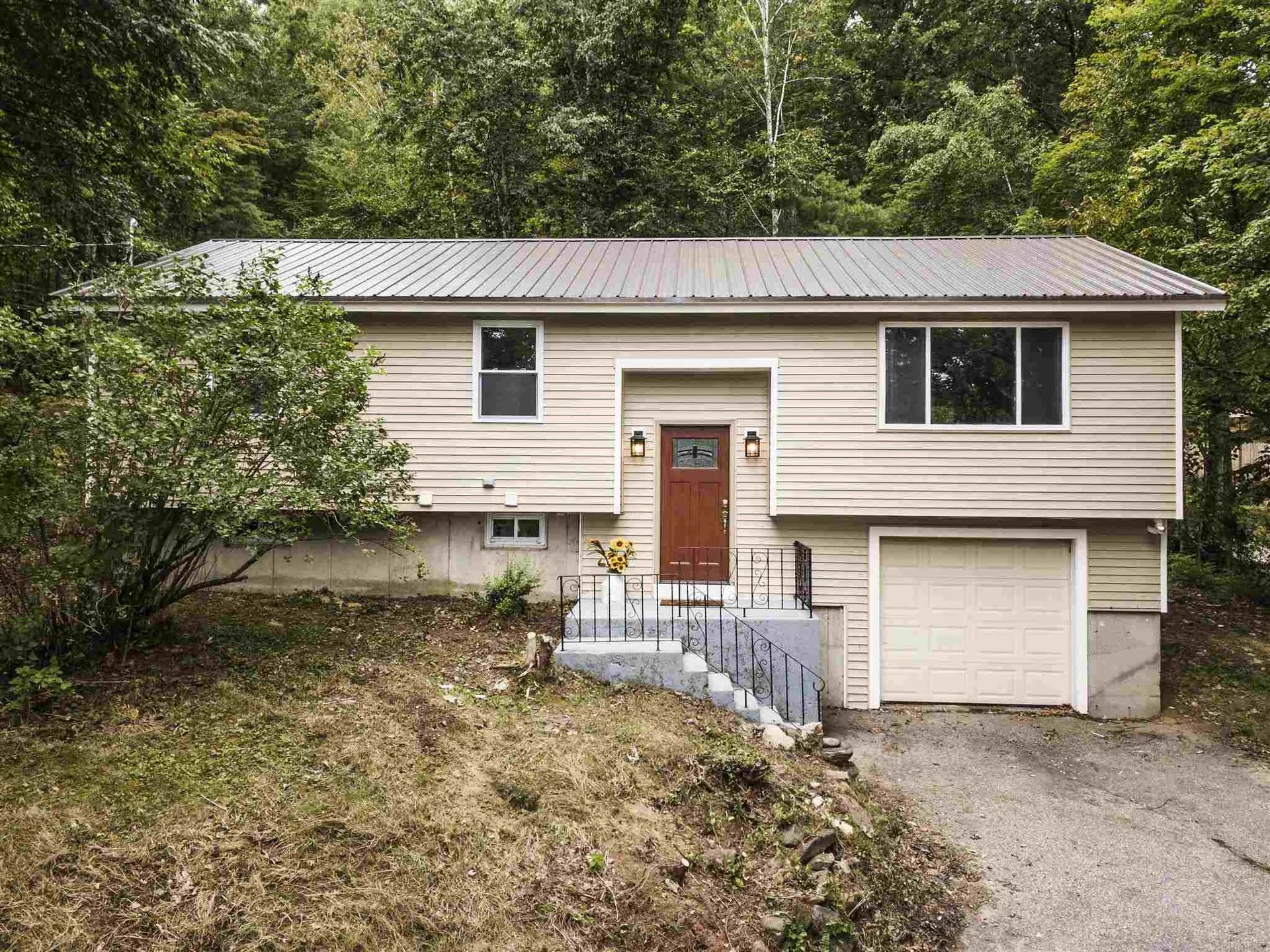 1082 Dunbarton Road Manchester NH 03102