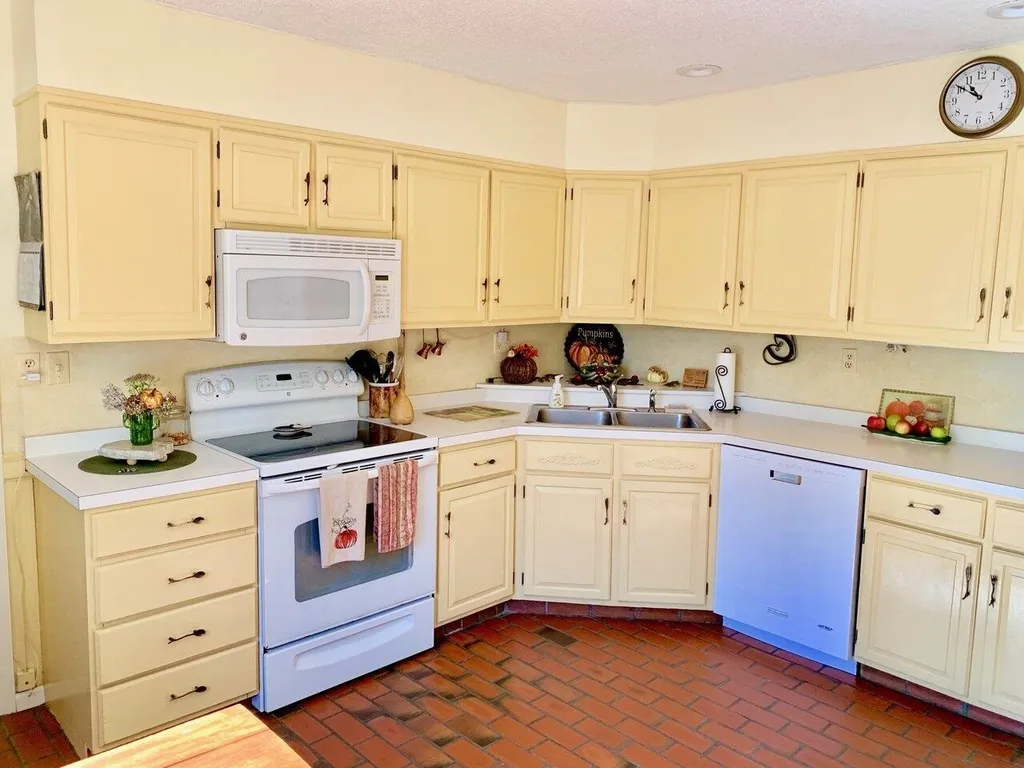 93 Sugar Maple Drive Swanton VT 05488