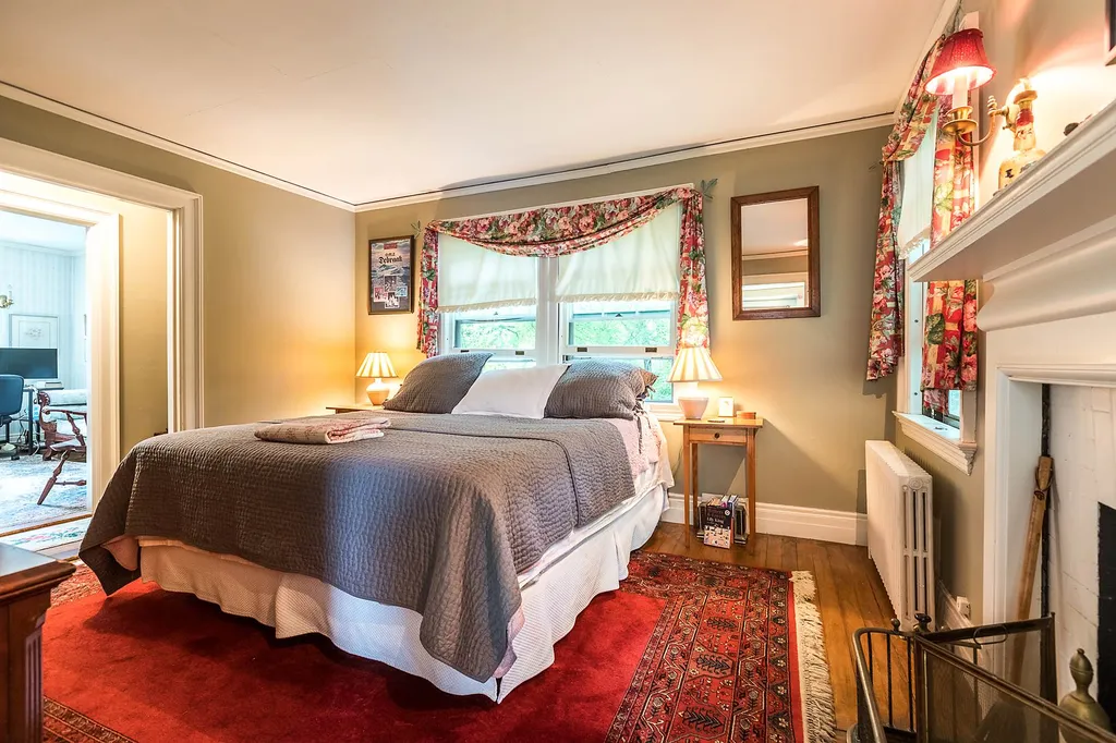 505 Deweys Mills Road Hartford VT 05059
