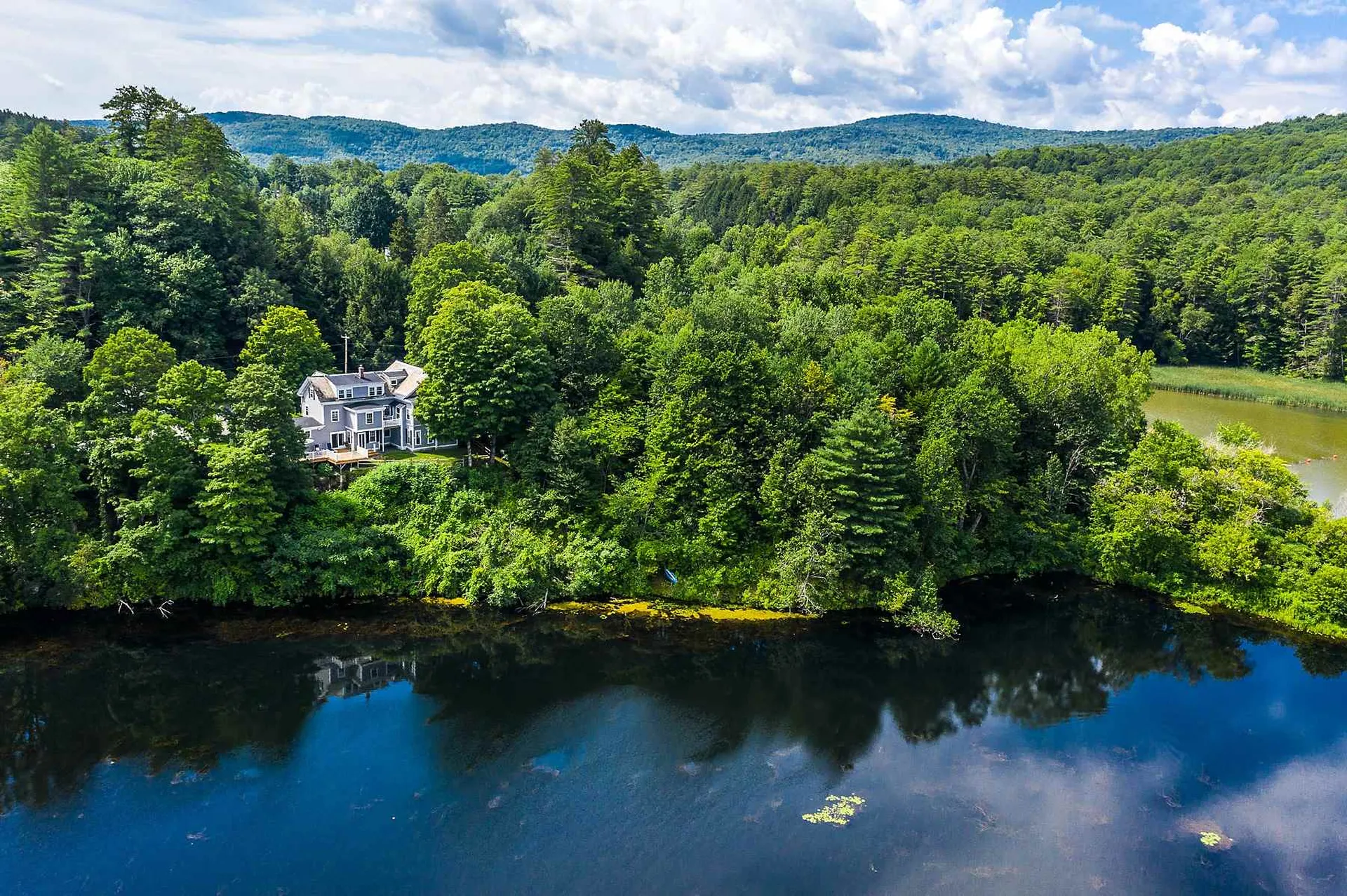 505 Deweys Mills Road Hartford VT 05059