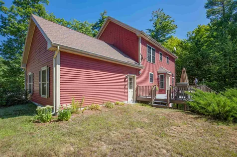 11 Keneval Avenue Boscawen NH 03303