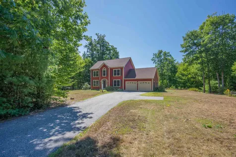 11 Keneval Avenue Boscawen NH 03303