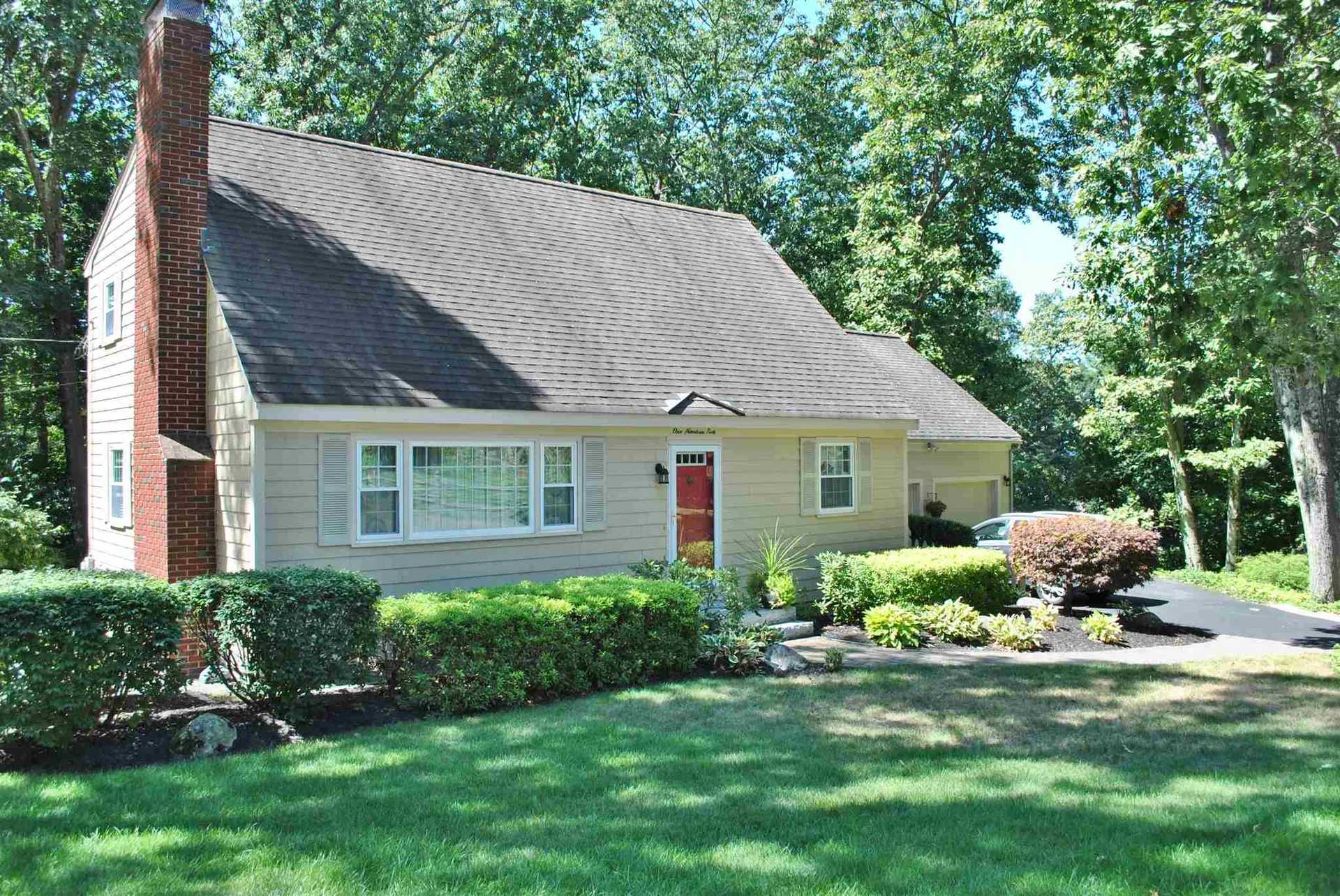 119 Peele Road Nashua NH 03062