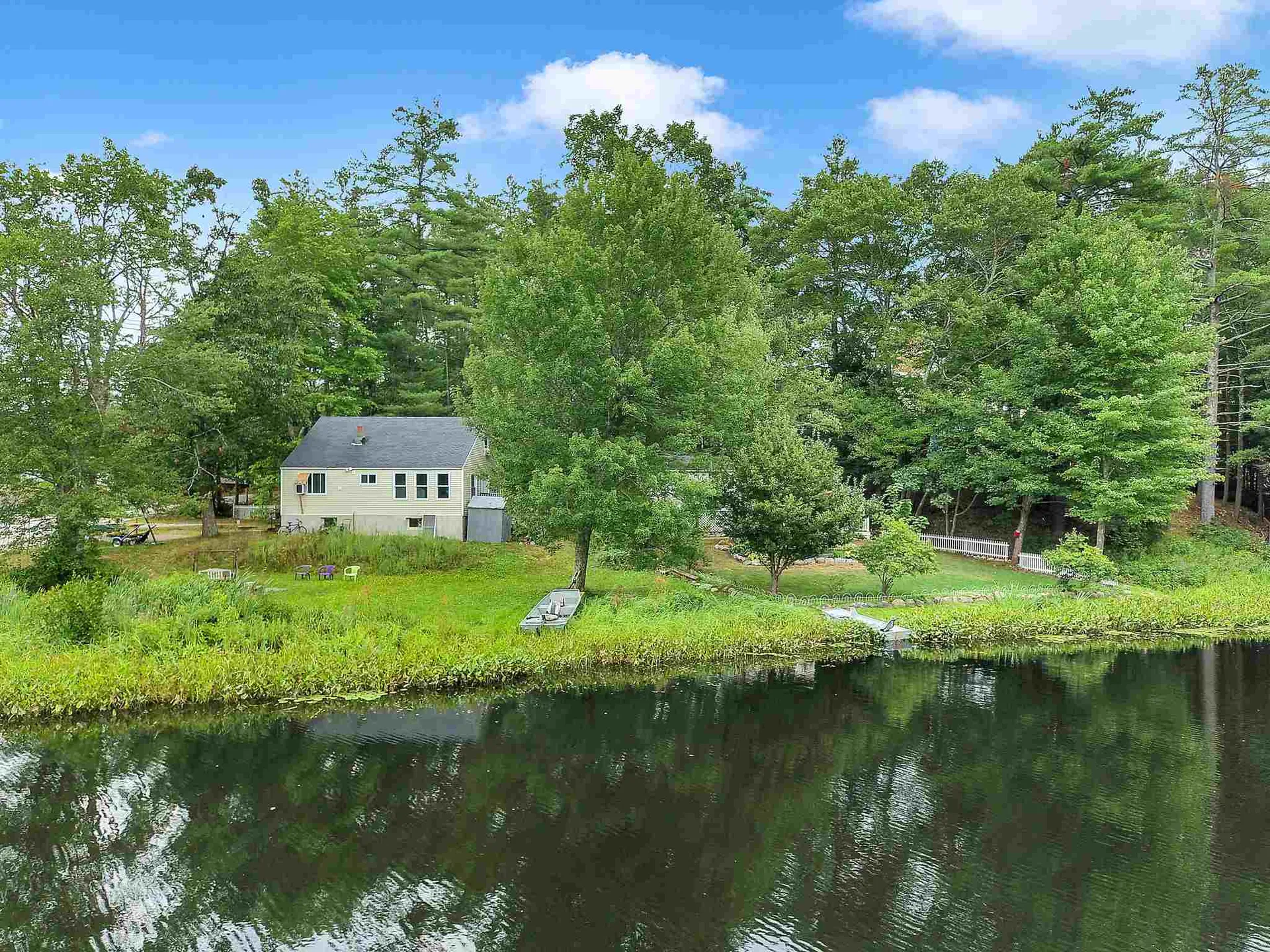 14 Lower Scotland Drive Raymond NH 03077