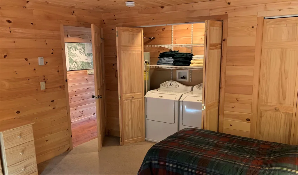 42 Cow Island Tuftonboro NH 03816