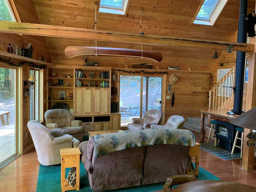 42 Cow Island Tuftonboro NH 03816
