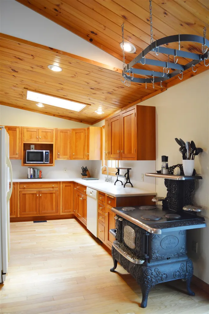126 Kings Highway Hampton NH 03842