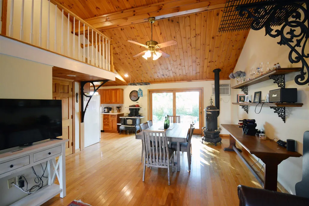 126 Kings Highway Hampton NH 03842