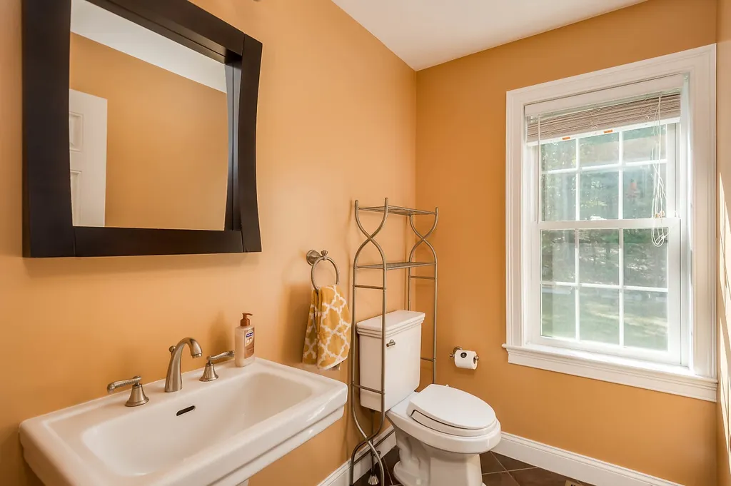 4 Wood Ridge Lane Exeter NH 03833