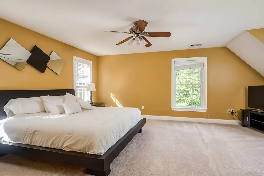 4 Wood Ridge Lane Exeter NH 03833