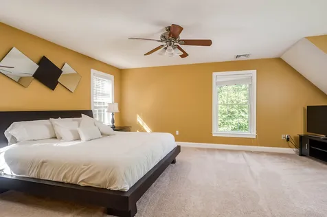 4 Wood Ridge Lane Exeter NH 03833