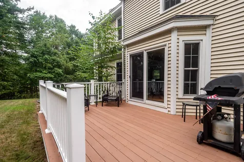 4 Wood Ridge Lane Exeter NH 03833