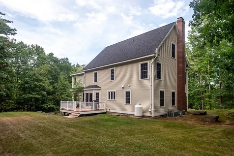 4 Wood Ridge Lane Exeter NH 03833
