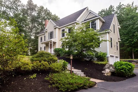 4 Wood Ridge Lane Exeter NH 03833