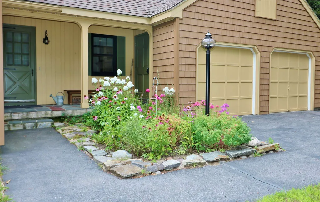 688 North Road Shelburne NH 03581