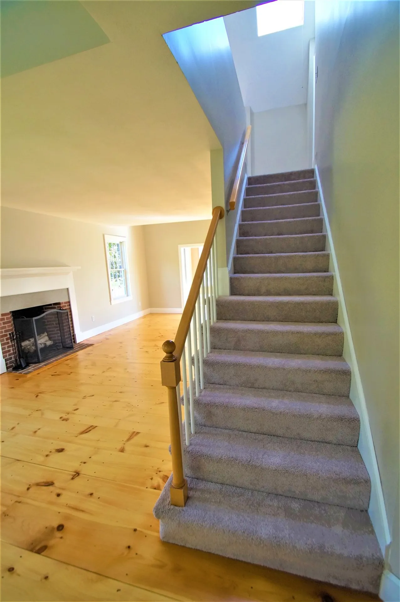97 North Road Fremont NH 03044