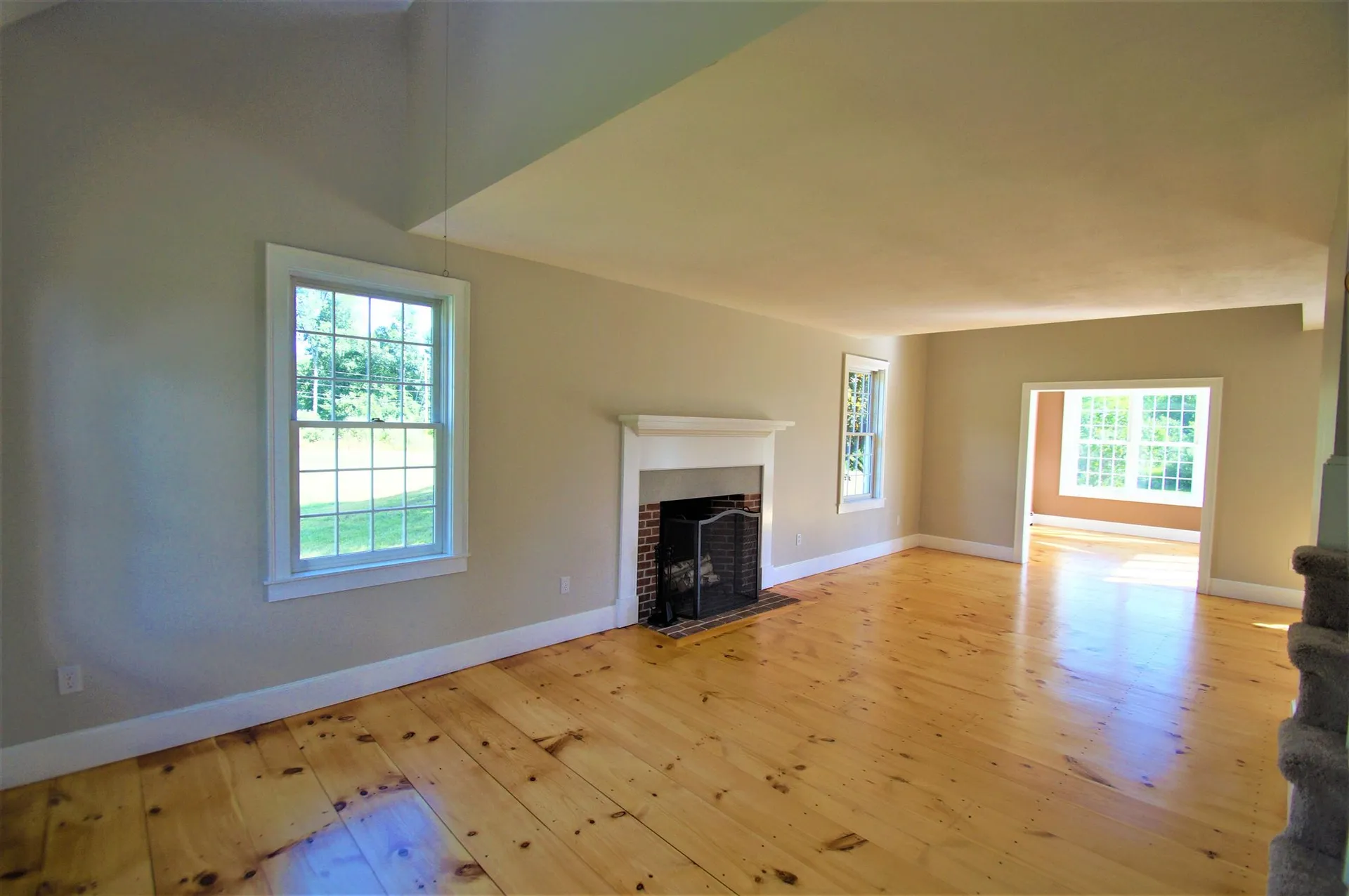 97 North Road Fremont NH 03044