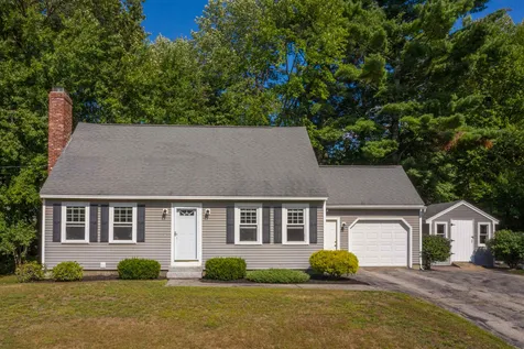 14 Harvest Drive Hooksett NH 03106