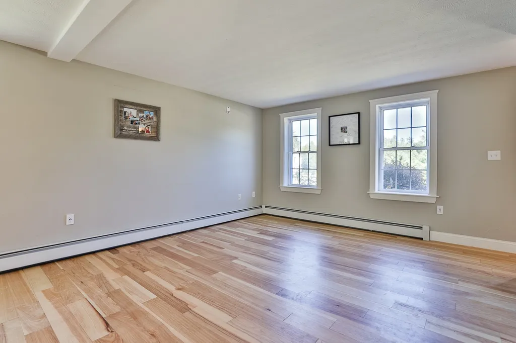 7 Harmony Road Deerfield NH 03037
