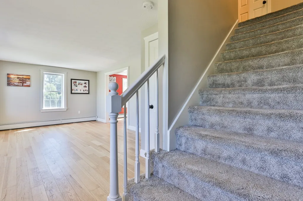 7 Harmony Road Deerfield NH 03037
