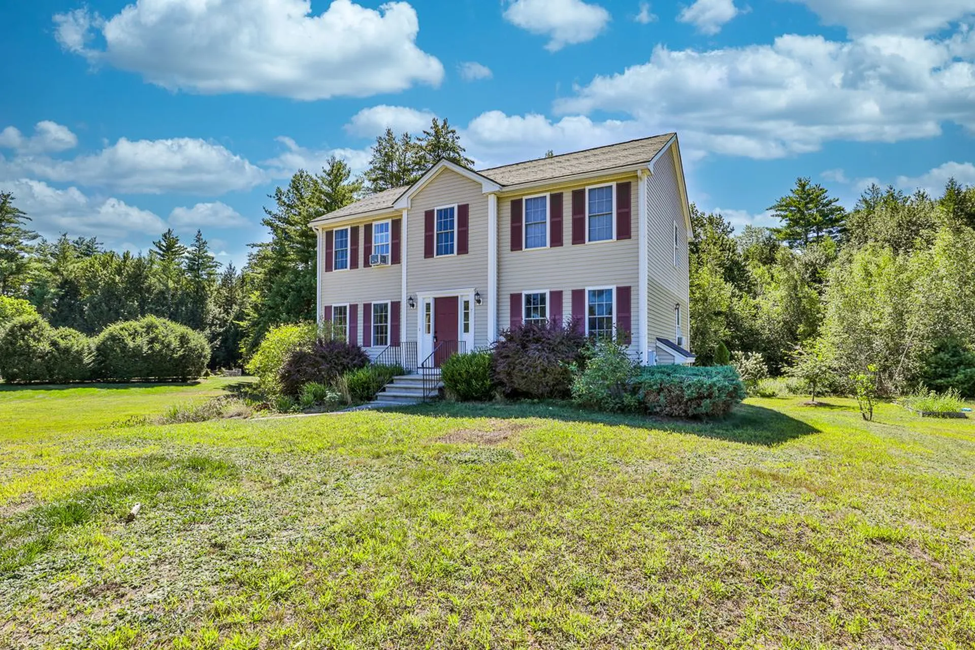 7 Harmony Road Deerfield NH 03037
