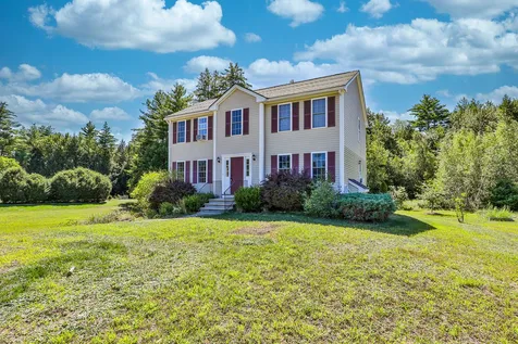 7 Harmony Road Deerfield NH 03037