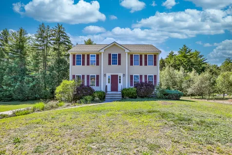 7 Harmony Road Deerfield NH 03037