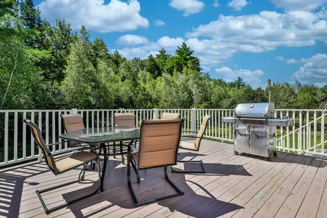 7 Harmony Road Deerfield NH 03037