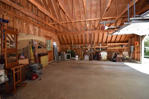 10 Ridgewood Drive Kingston NH 03848