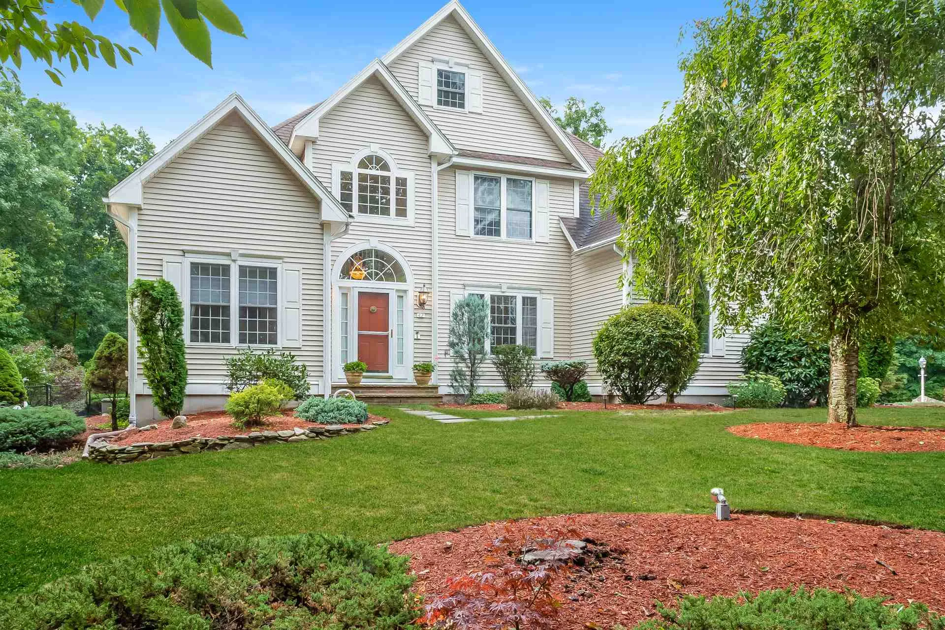 42 Mockingbird Hill Road Windham NH 03087