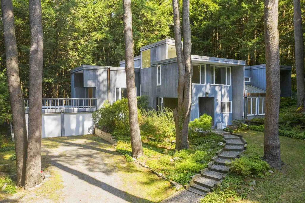 10 Pine Drive Hanover NH 03755