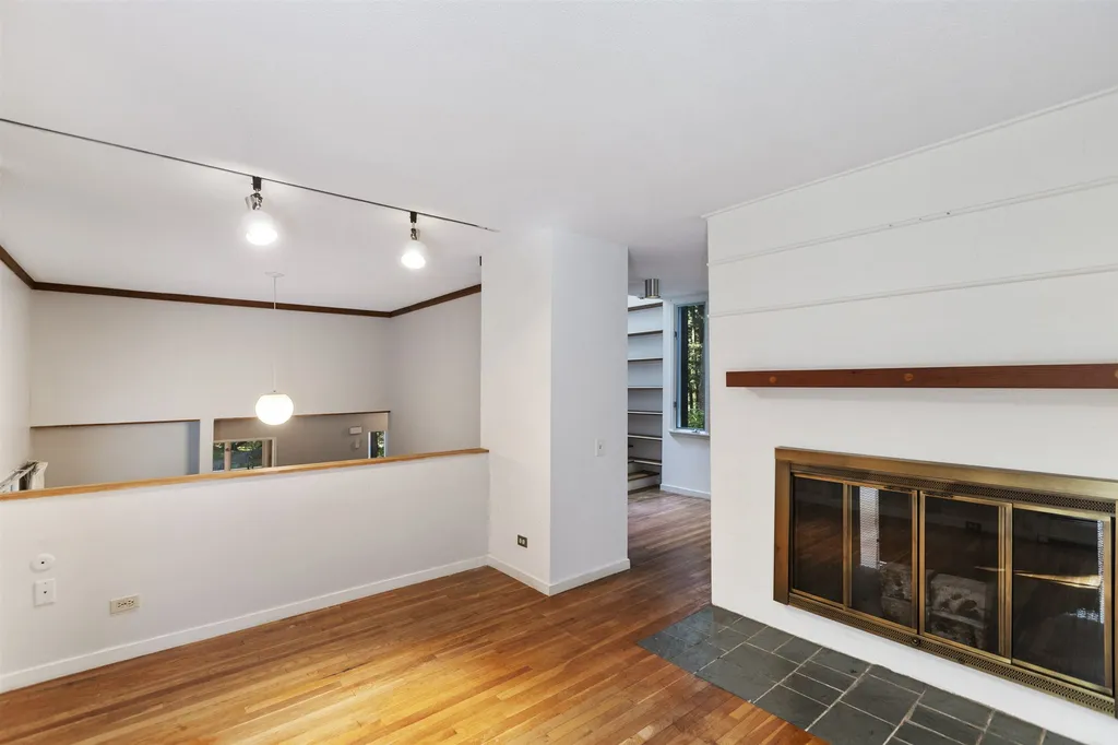 10 Pine Drive Hanover NH 03755