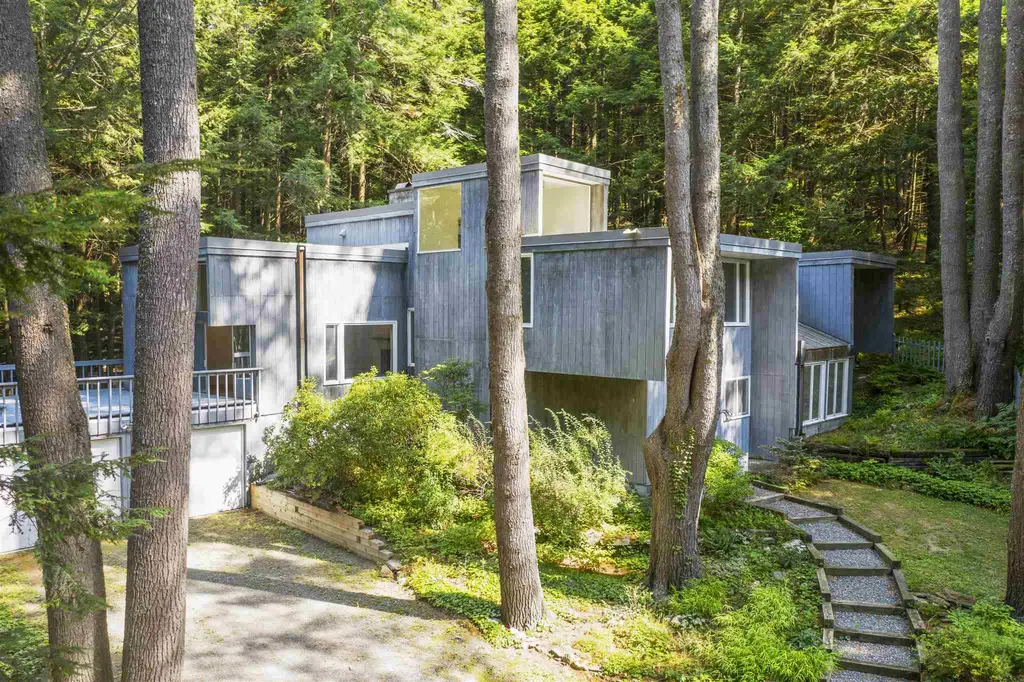 10 Pine Drive Hanover NH 03755