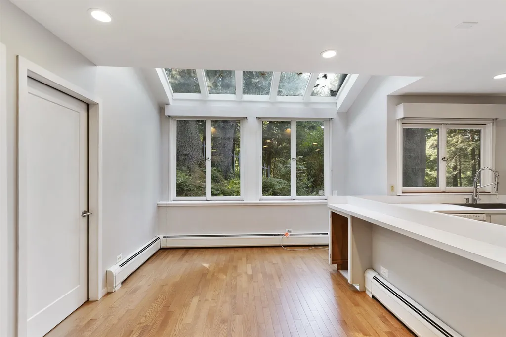 10 Pine Drive Hanover NH 03755