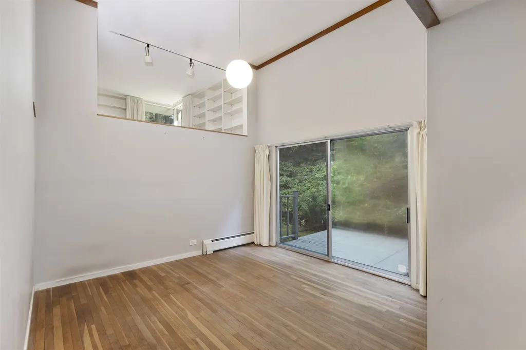 10 Pine Drive Hanover NH 03755