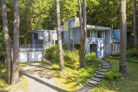 10 Pine Drive Hanover NH 03755