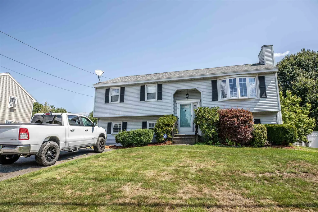 546 Brent Street Manchester NH 03103
