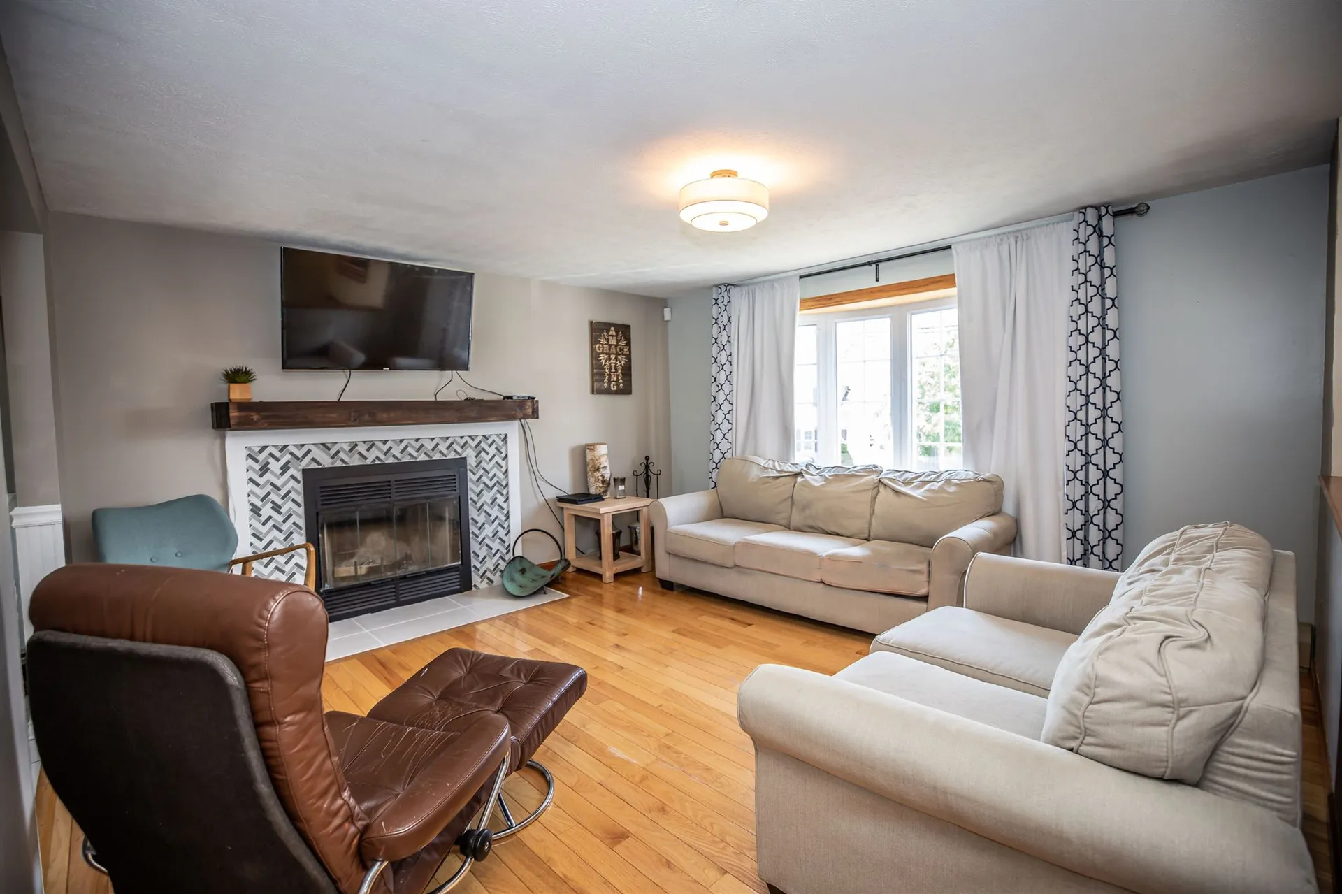 546 Brent Street Manchester NH 03103