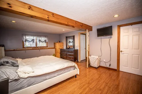 546 Brent Street Manchester NH 03103