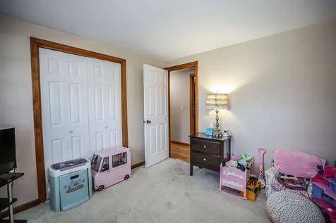546 Brent Street Manchester NH 03103