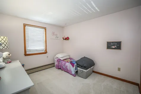 546 Brent Street Manchester NH 03103