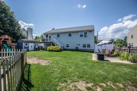 546 Brent Street Manchester NH 03103