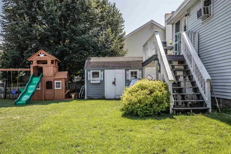 546 Brent Street Manchester NH 03103