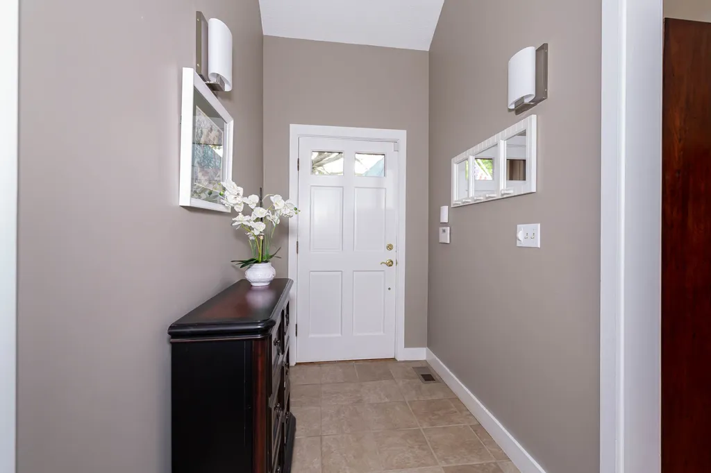 4 Green Heron Lane Nashua NH 03062