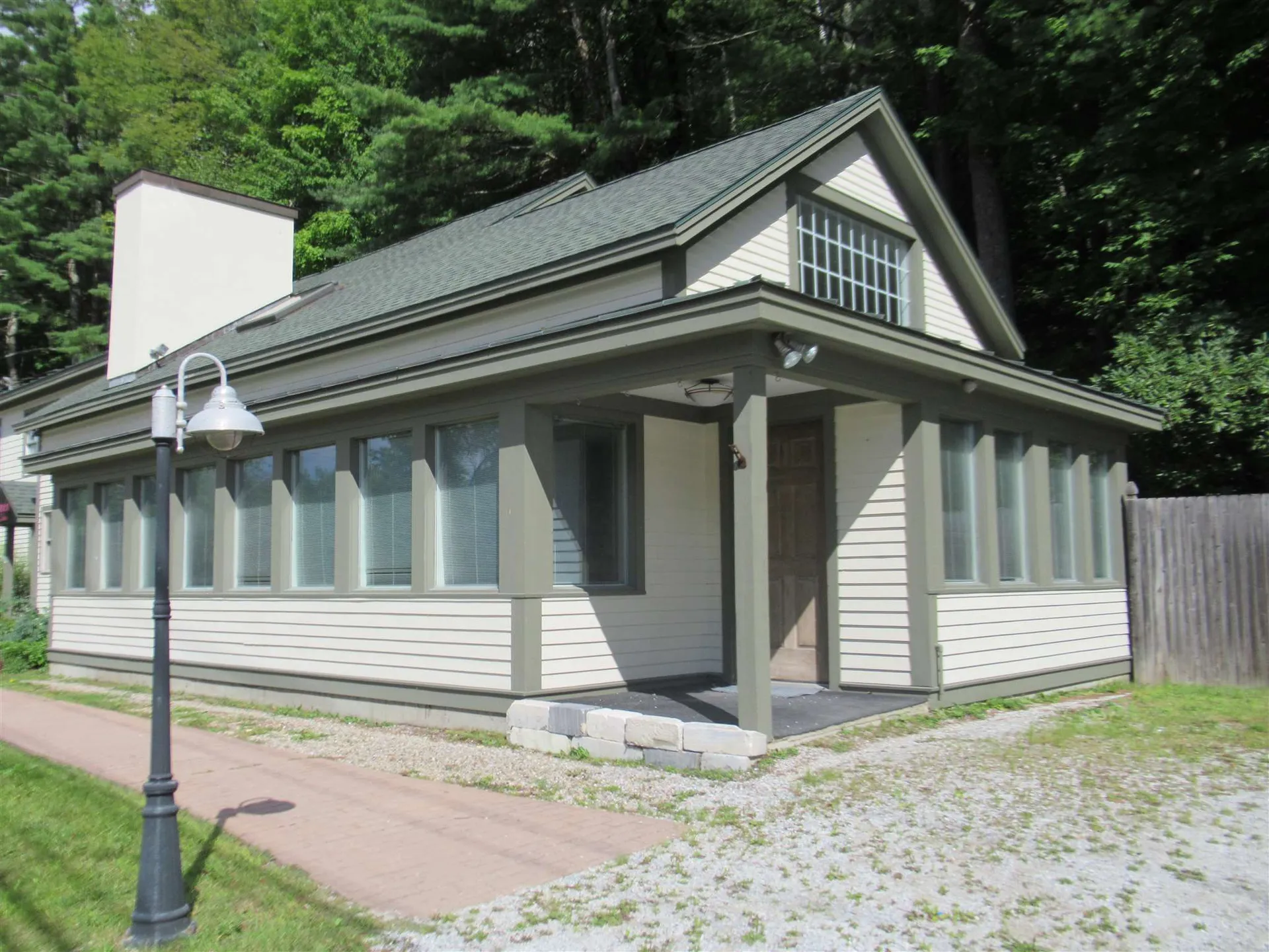 2080 U.s. Route 4 Mendon VT 05701