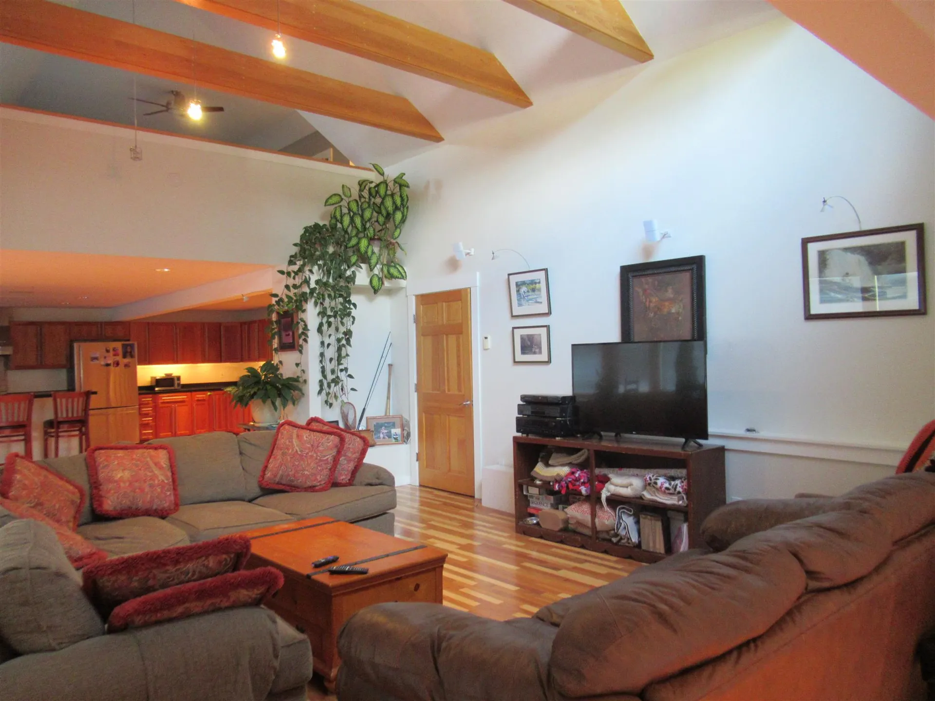 2080 U.s. Route 4 Mendon VT 05701