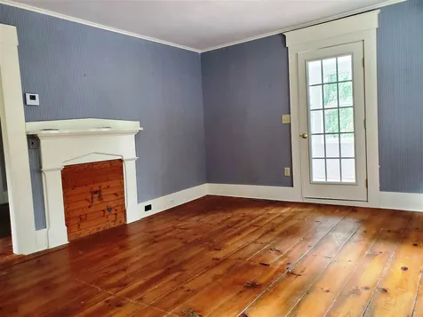 82 A Lull Road New Boston NH 03070