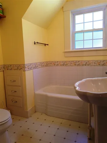 82 A Lull Road New Boston NH 03070