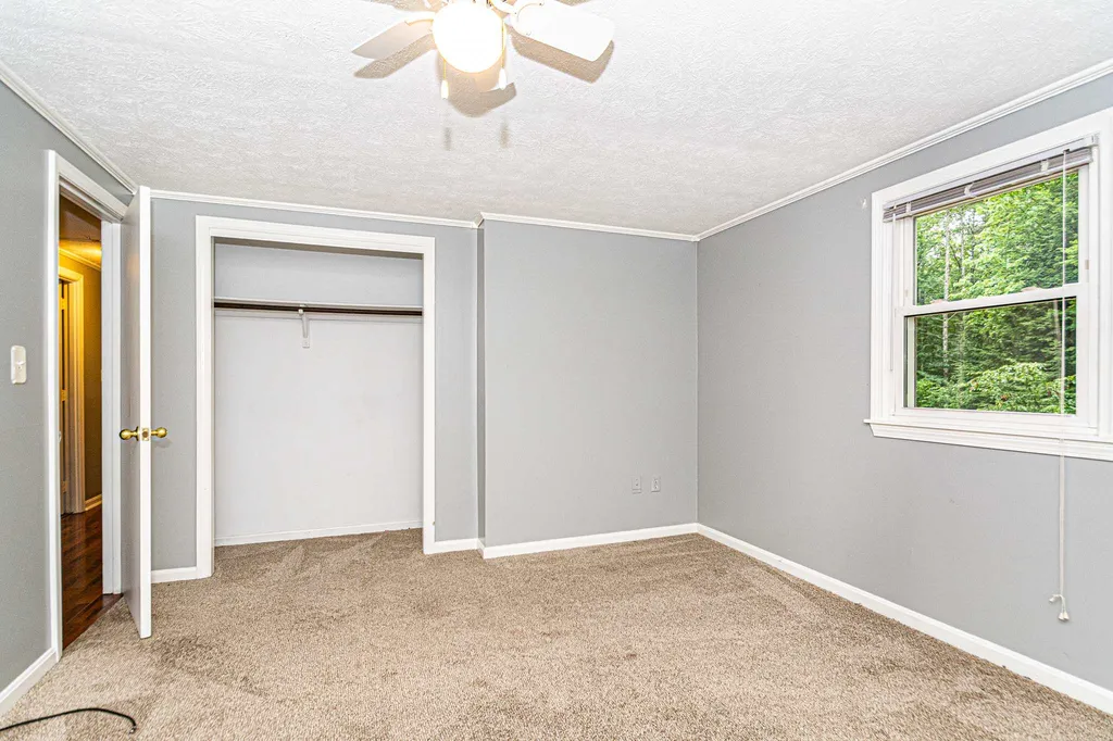 193 North Road Sandown NH 03873
